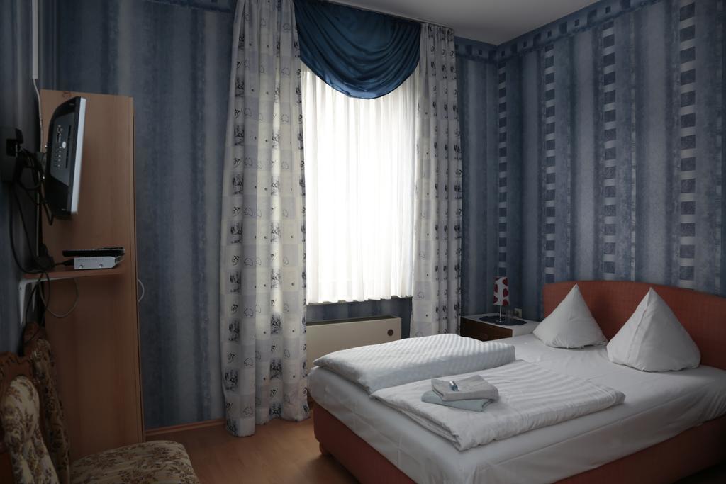 Hotel Sessellift Coblenza Habitación foto